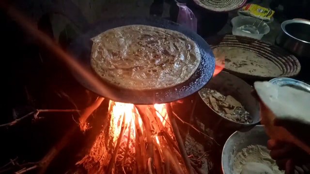 Village Breakfast Punjabi Nashta Desi Ghee Kay Parathy Pakistani Food Recipes