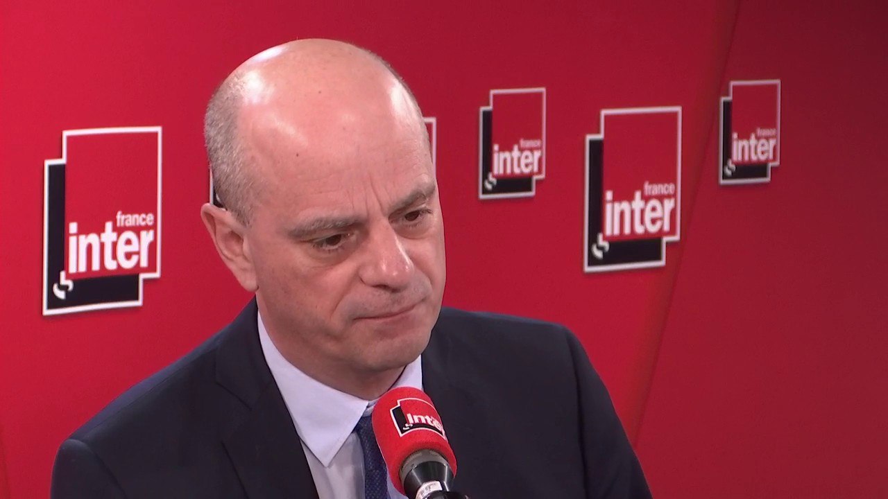 Jean-Michel Blanquer, ministre de l'Éducation nationale sur les restrictions liées au coronavirus dans les écoles de France : "Autour d'une quarantaine d'élèves et trois adultes restent chez eux actuellement"