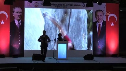 Soylu: "Hiçbirimiz, Paris'te sokaklarda ağır makineli tüfeklerle donanmış özel harekat polislerini...