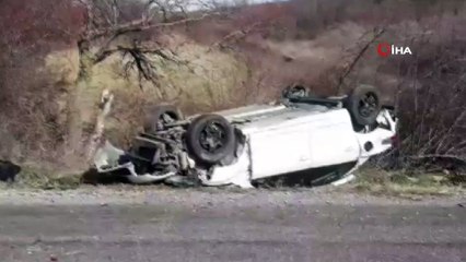 Kaçak göçmenleri taşıyan araç kaza yaptı: 8 yaralı