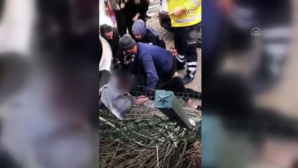 Silivri'de yoldan çıkan otomobil öğrencilere çarptı - İSTANBUL