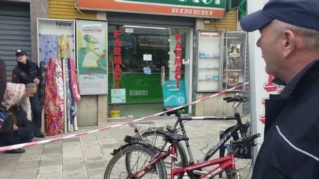 “Dua mamin tim”/ Momente dhimbjeje në Durrës, reagimi i vajzës kur mëson se i ati i ka vrarë nënën