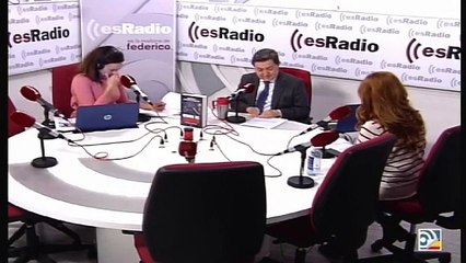 Losantos 'crucifica' al Padre Ángel por la violencia de sus refugiados: "¡Qué le cierren su Iglesia de una puñetera vez!"