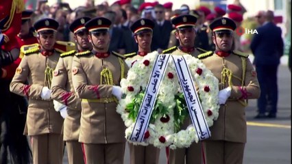 - Mısır’da Mübarek için askeri cenaze töreni