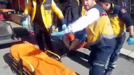 İstanbul'da AVM'de dehşet! Karısını bıçakladı