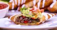 Revisitez les classiques avec le tacos frit, farci au bœuf, aux haricots rouges ou au poulet !