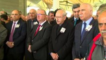 Kılıçdaroğlu, Muzaffer İlhan Erdost'un cenaze törenine katıldı