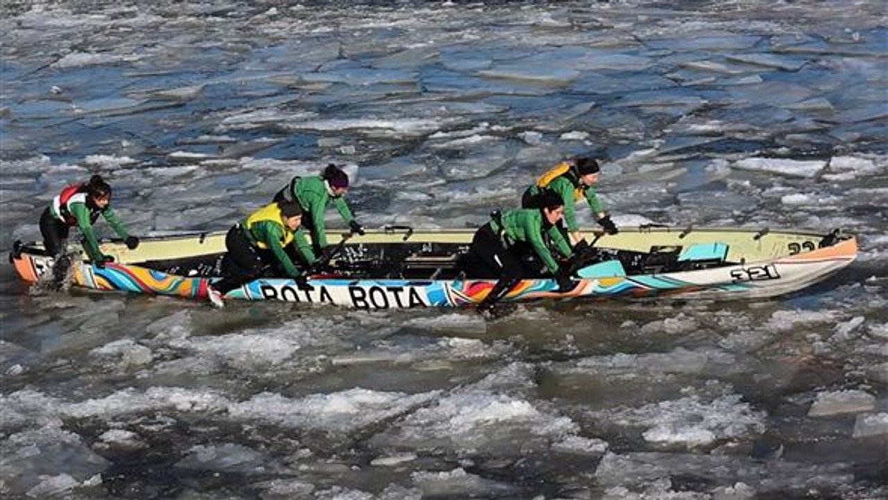 Eiskanurennen in québec