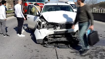 Pendik'teki trafik kazasında 3 kişi yaralandı