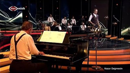 Sümer Ezgü | Çay Benim Çeşme Benim