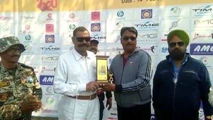 आगरा -वेटरन क्रिकेट टूर्नामेंट में सेमीफाइनल में पहुंची सहगल एंड चौधरी क्लब