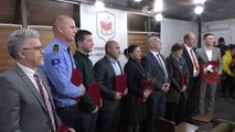 Komuna e Gjakovës nderon 8 qytetarë me qmimin 