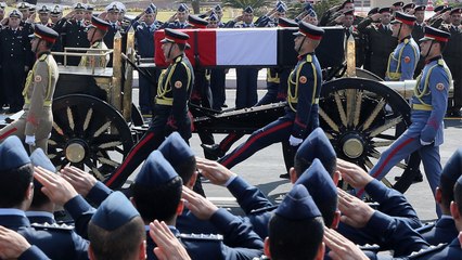 بالفيديو.. تشييع حسني مبارك عسكريا