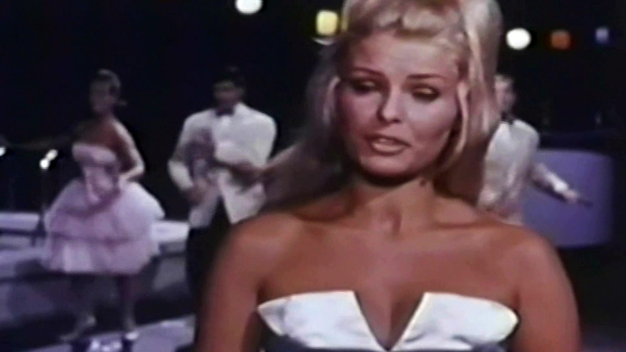 'Das Süße Leben' — VIVI BACH