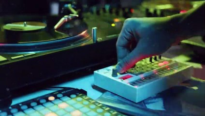 J Balvin - Impresionante Feat. Anitta, Maluma