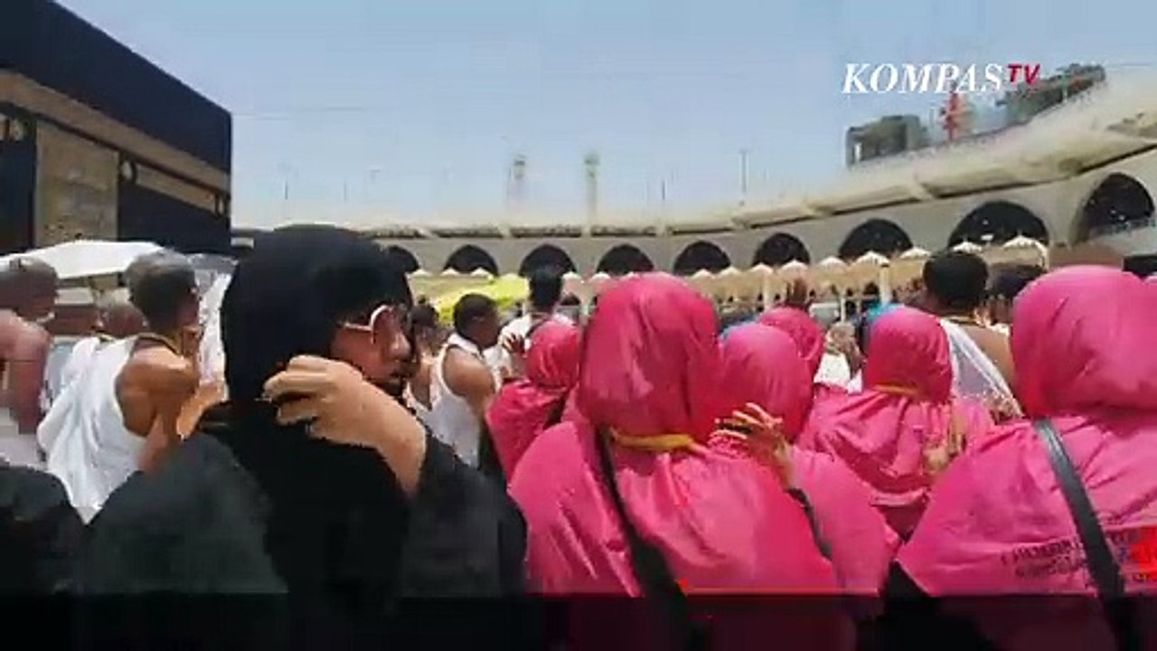 BREAKING NEWS - Arab Saudi Setop Umrah Sementara Cegah Virus Corona