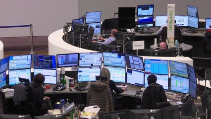 La onda expansiva del coronavirus tiñe de rojo los mercados