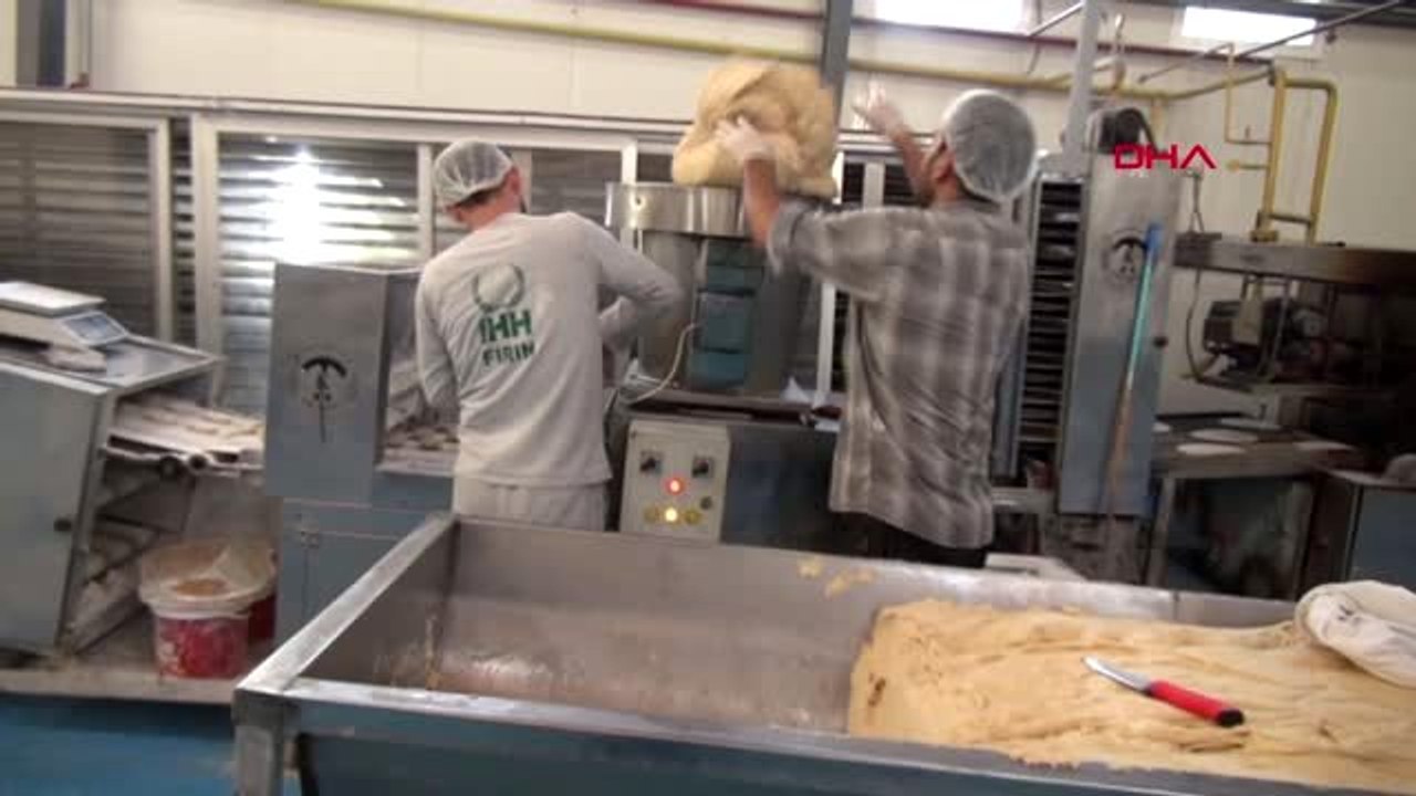 Türkiye, savaş mağduru sivillere 3 ayda 30 milyon ekmek götürdü