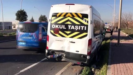 İki işçi servisi çarpıştı: 7 yaralı