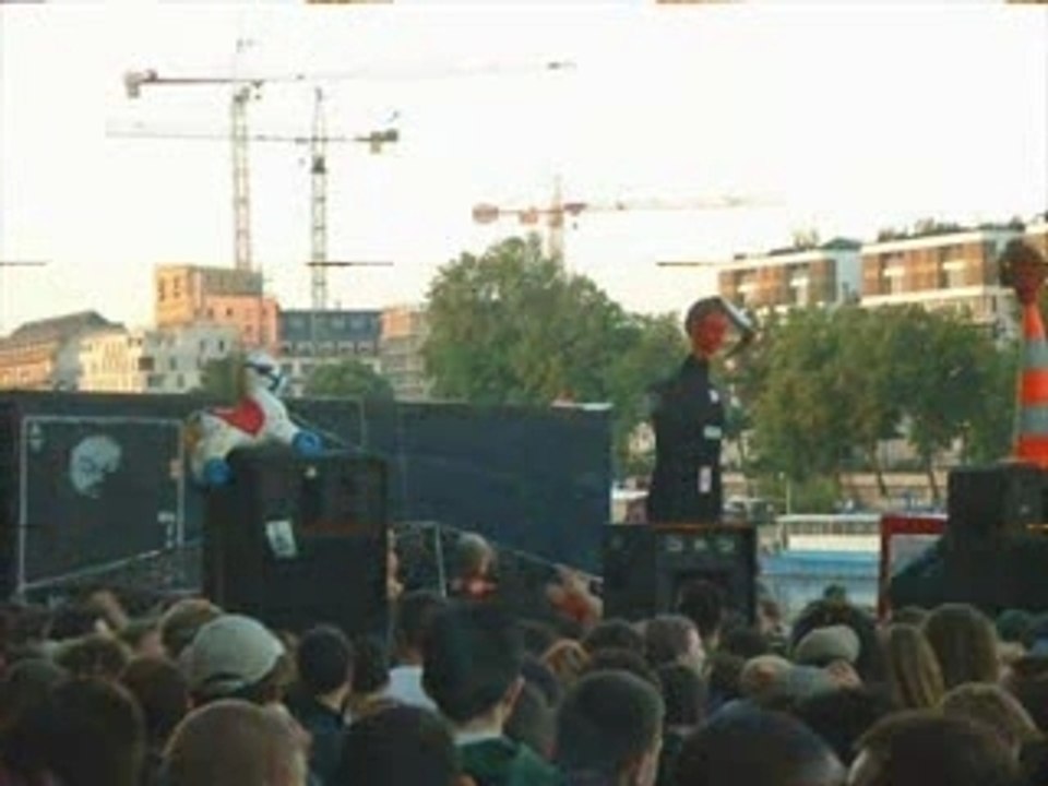 tof "pktre sound 6tm "kelke tof de teufs ;)