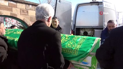 Depremde hayatını kaybeden Emirhan son yolculuğuna uğurlandı