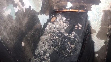 Zjarr në një pallat në Tropojë, digjen dy banesa