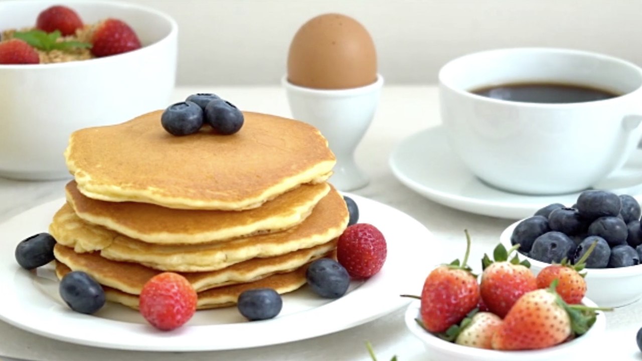 Warum du mit einem großen Frühstück mehr Kalorien verbrennst