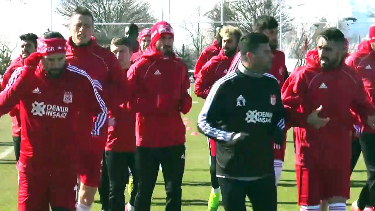 Sivassporlu futbolcu Mert Hakan Yandaş: 'Son güne kadar savaşacağız' - SİVAS