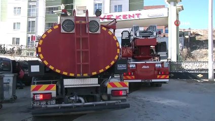 Çocuk oyun oynarken evi yaktı: 4 kişi hastaneye kaldırıldı