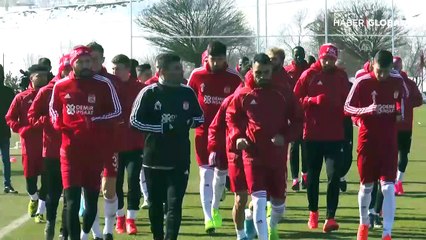 Sivassporlu futbolcu Mert Hakan Yandaş: "Son güne kadar savaşacağız"