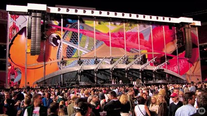 Scarlett Johansson, la voz de Jeff Koons en este documental