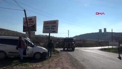 Tải video: Kilis suriye sınırına askeri sevkiyat