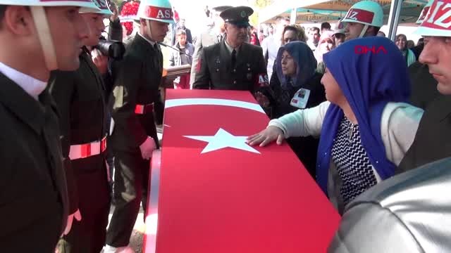 Kahramanmaraş şehit piyade uzman çavuş soner enes baykuş toprağa verildi-1