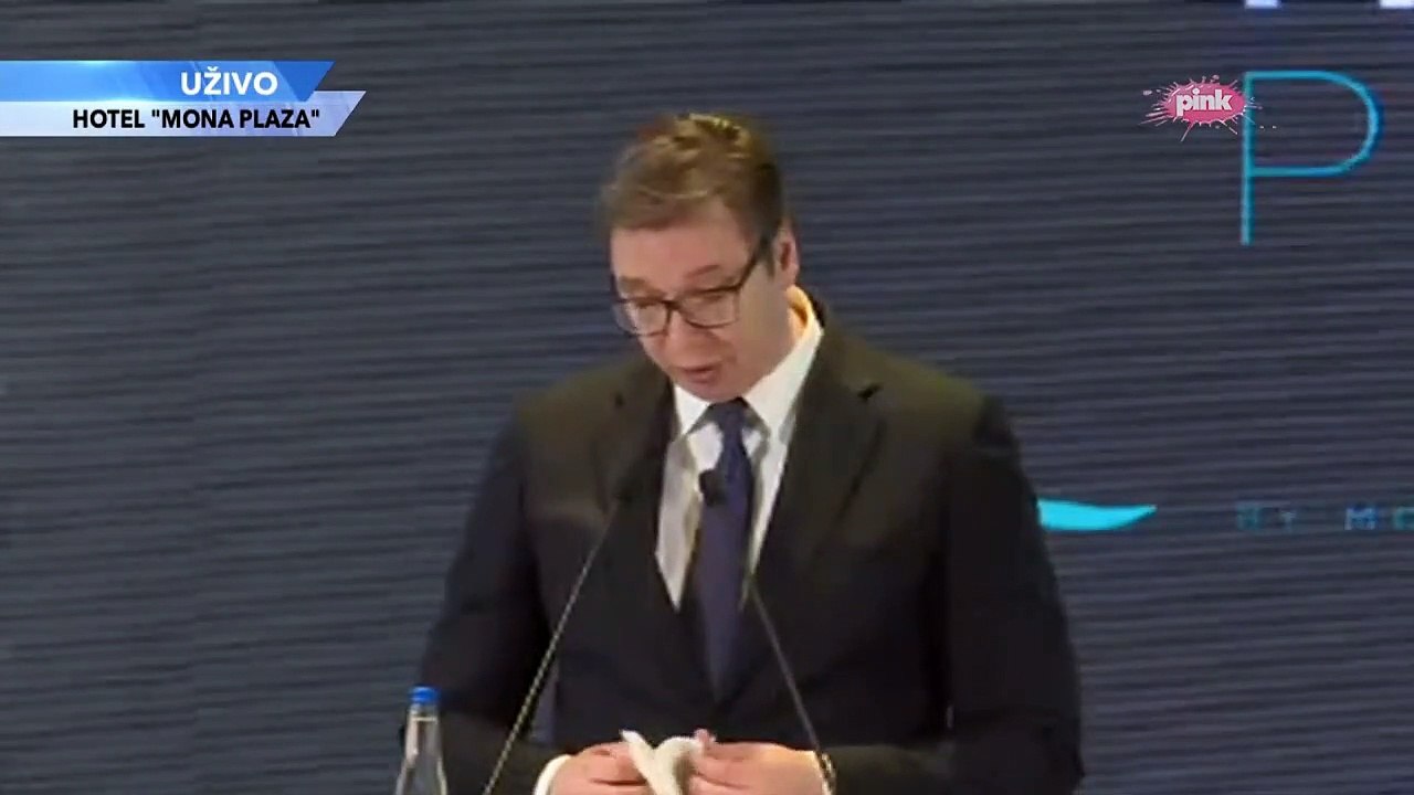 PREDSEDNIK SE NAKAŠLJAO I NAPRAVIO ŠALU NA SVOJ RAČUN: Ne brinite nije ovo od Korona virusa, NEGATIVNO SAM TESTIRAN a neki kažu i NEGATIVNO ROĐEN!