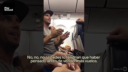 Expulsan del avión a una familia por negarse a ceder el asiento de su bebé
