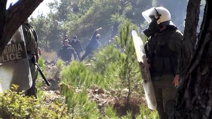 Grèce: manifestation à Lesbos contre un nouveau camp de migrants