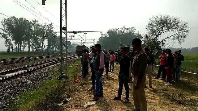 रेलवे ट्रैक पर मिला किशोरी का शव, जाँच में जुटी पुलिस