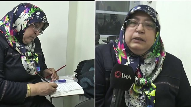 2 Nesil Bir Arada Osmanlıca Öğreniyor