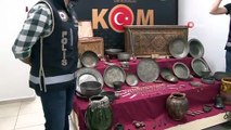 İzmir'de 15 Milyon Lira Değerinde 506 Parça Tarihi Eser Ele Geçirildi