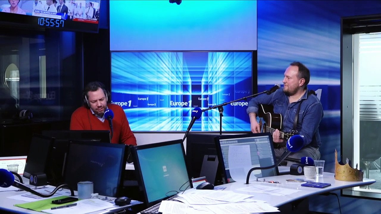 EXTRAIT - Quand Olivier Poels chante sa "Tristitude" culinaire accompagné par Oldelaf à la guitare