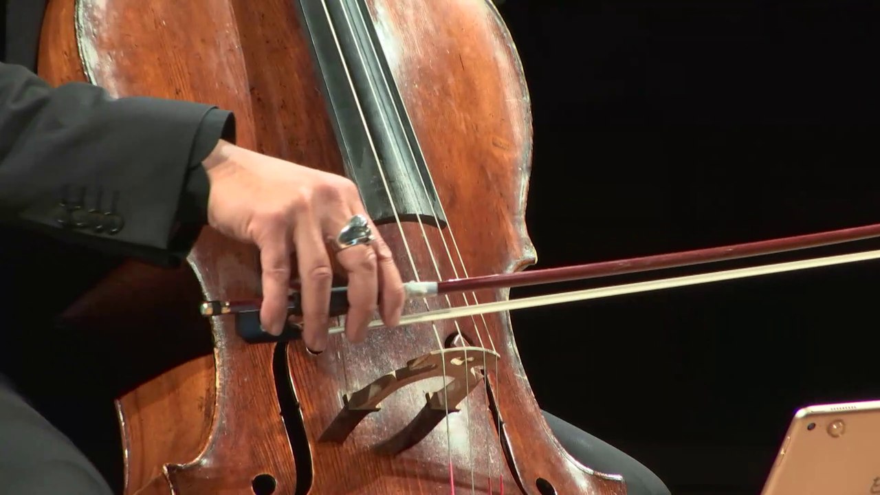 Jérôme Combier : Wood and bones pour violoncelle solo (création mondiale) (Eric Maria Couturier)