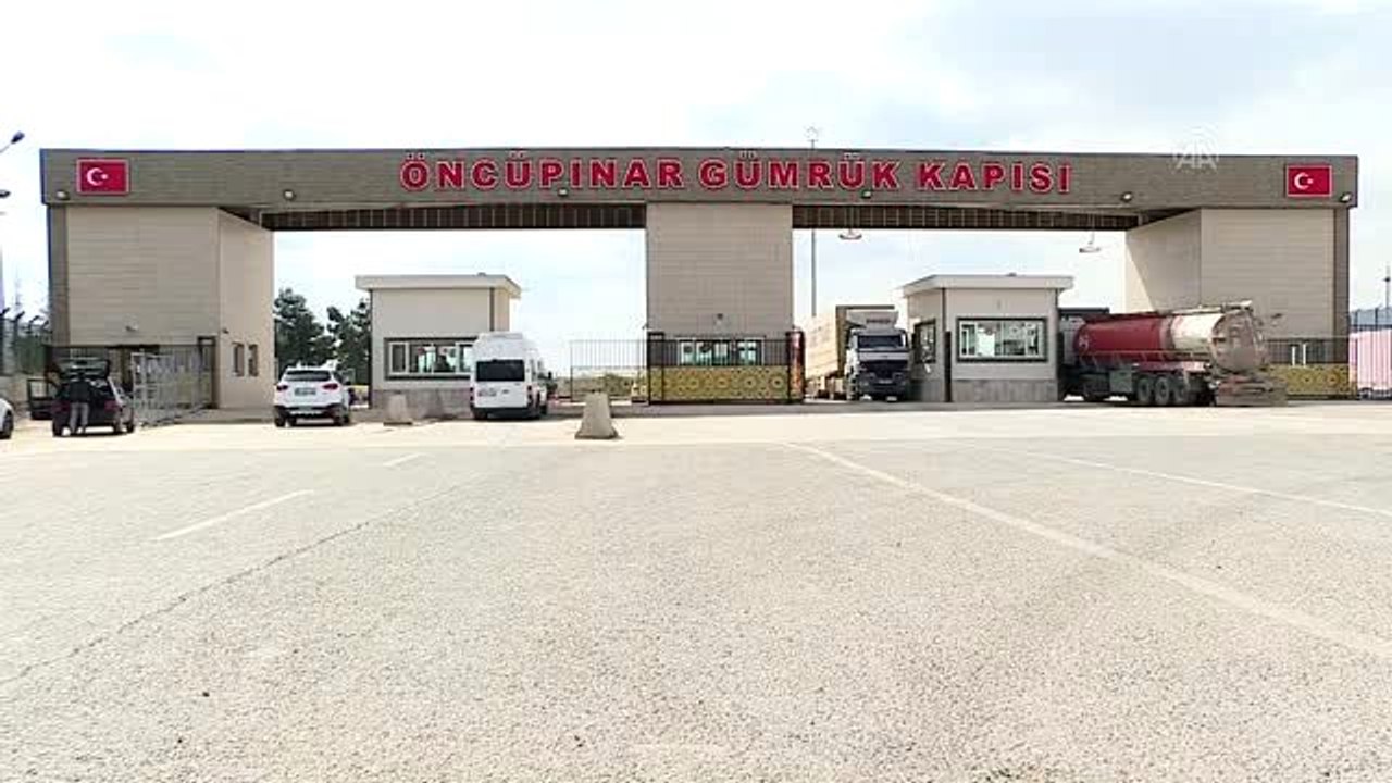Bakan Pekcan, Öncüpınar Sınır Kapısı'nda incelemelerde bulundu