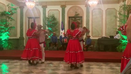 typical-dance-of-Dominican-Republic