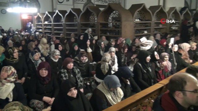 Bursa Ulu Cami'de Regaip kandili programına vatandaşlardan büyük ilgi