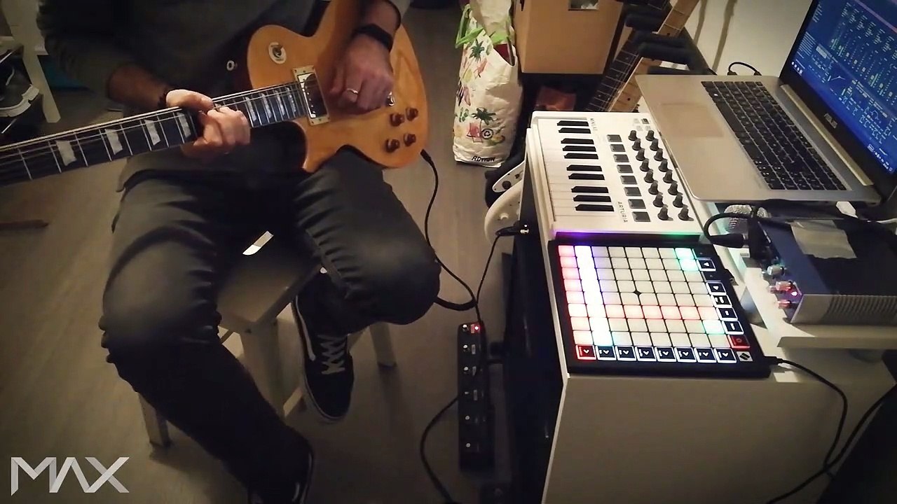 Max Beck | LIVE LOOPING IMPROVISATION #2