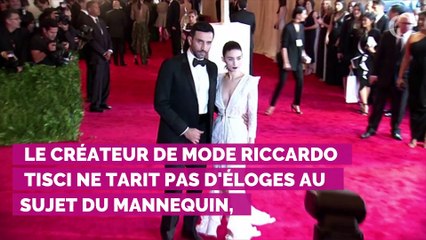 Carla Bruni "drôle et si jeune" : ce compliment qui lui fait plaisir