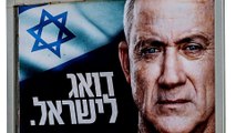 Israel election: Gantz fights to reverse recent dip in polls