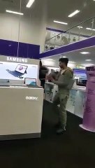 A Londres les racailles volent maintenant à visage découvert