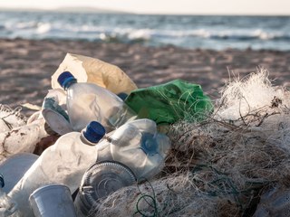 ¿Cuánto plástico hay en el mar?