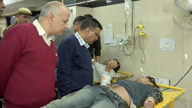 Delhi Violence: Kejriwal, Sisodia meet injured at GTB